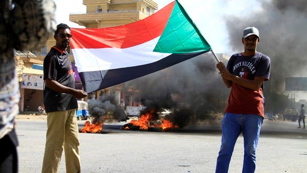 البوكس نيوز – مظاهرات في السودان.. والشرطة تطلق الغاز المسيل للدموع