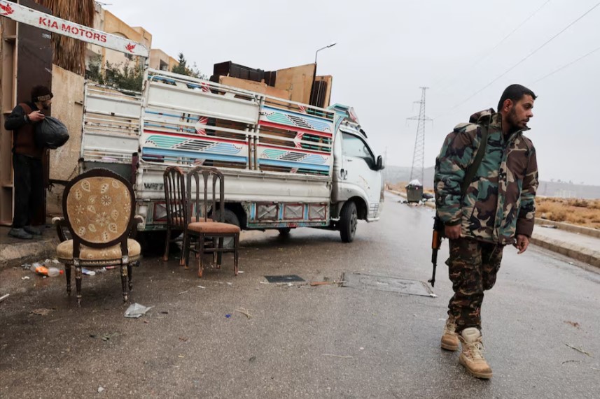 إجبار العلويين السوريين على مغادرة منازلهم تحت التهديد المسلح